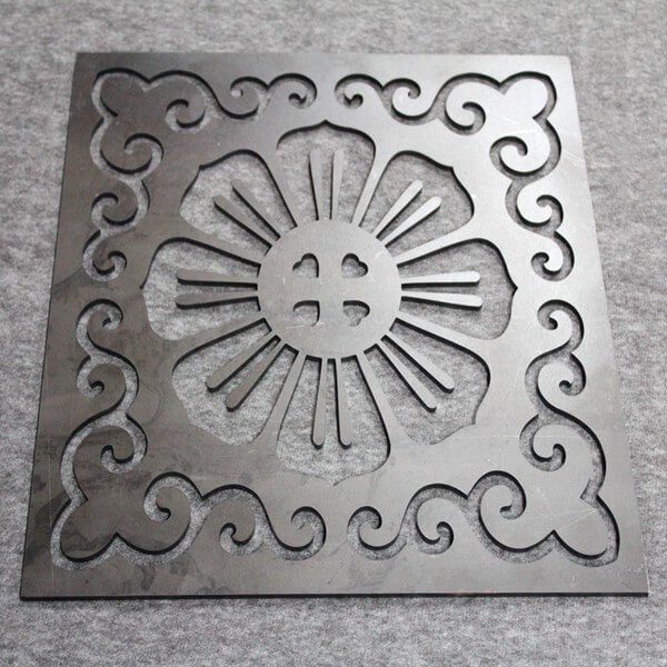 laser cutting metal sheet