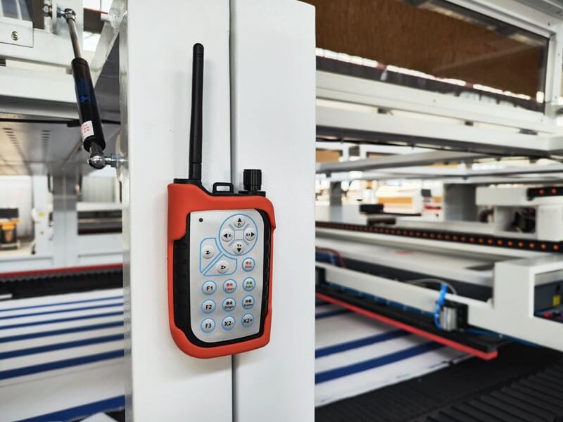 wireless remote control handle on flated CO2 laser cutter